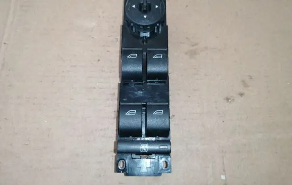 Ford Focus Electric window control switch BM5T14A132AA