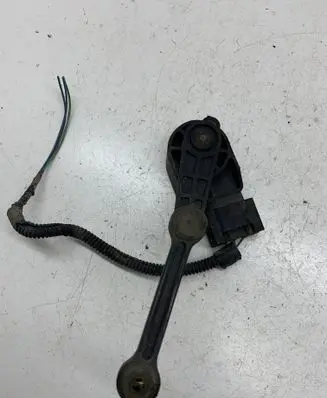 Volkswagen Touareg I Headlight/headlamp level sensor 7L0616571B 4E0907503C 6PM00816151