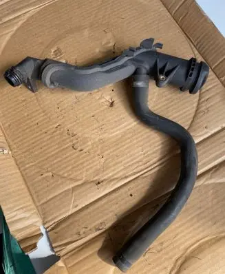 Citroen Jumpy Oil fill pipe 9654733980 PA6GF35