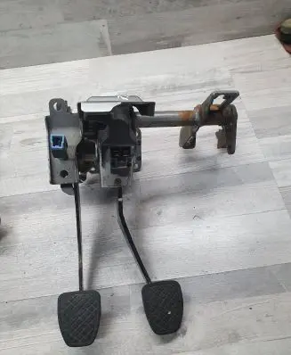 Subaru Forester SH Pedal assembly 