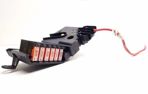 Mercedes-Benz CLS C219 Fuse module A2119820402