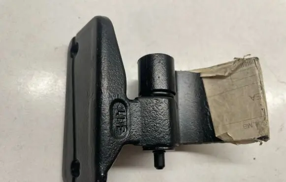 Mercedes-Benz Sprinter W906 Front door upper hinge 9067200037 A9067200037