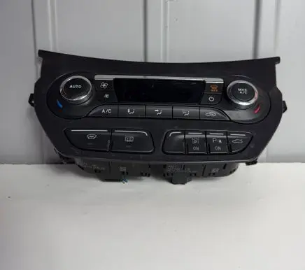 Ford Kuga II Climate control/heater control trim FJPDV4T18C612AC DV4T18C612AC