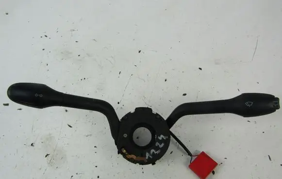 Volkswagen Polo III 6N 6N2 6NF Wiper turn signal indicator stalk/switch 