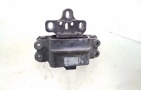 Seat Alhambra (Mk2) Engine mount bracket 7N0199555B