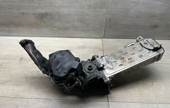 Mercedes-Benz C W204 EGR valve cooler A6511420067 EAC43400