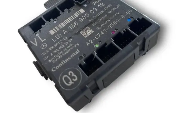 Mercedes-Benz GLA W156 Central body control module A1669000318