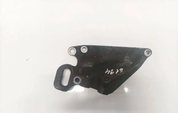 Ford Fiesta Engine mounting bracket