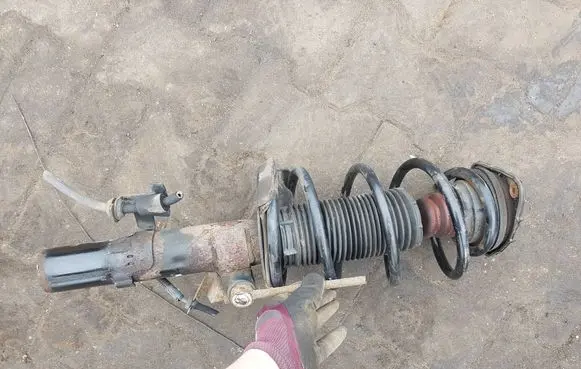 Volvo V40 Cross country Front shock absorber/damper 2630954