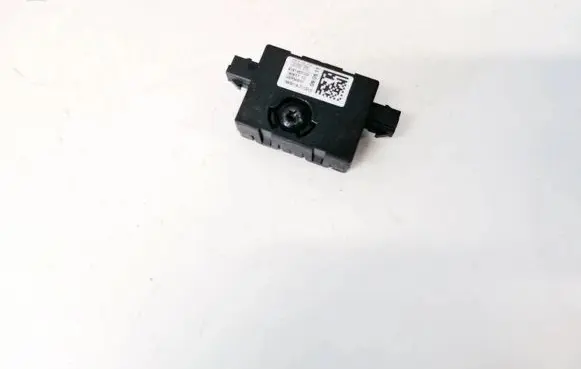 Antenna control unit