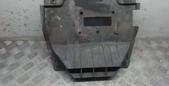 Porsche Macan (95B) Engine splash shield/under tray 95B825370C