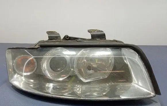 Audi A4 S4 B6 8E 8H Headlight/headlamp 8E0990008F