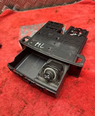 Mercedes-Benz ML W164 Car ashtray A1648100030 DR22 ZGS17