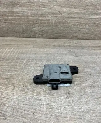 Opel Vectra B Airbag deployment crash/impact sensor 09134871 5WK41581