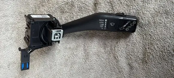 Volkswagen Golf V Wiper control stalk 1K0953519J