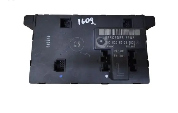 Mercedes-Benz C W203 Door control unit/module 2038206326