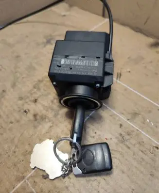 Mercedes-Benz C W203 Ignition lock 2035450508 33002105 4007362240206145