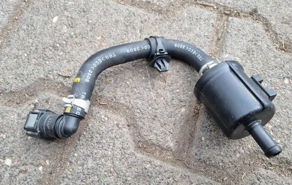 Nissan Qashqai J12 Fuel filter