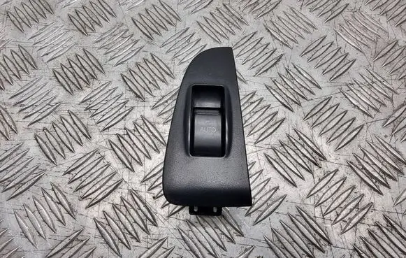 Toyota Avensis T250 Electric window control switch 7427105020