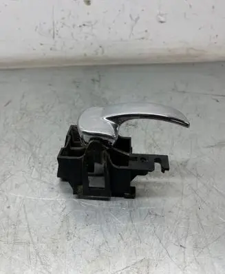 Nissan Pathfinder R51 Rear door interior handle