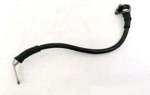 Volkswagen PASSAT B5.5 Positive cable (battery) 8D1971235