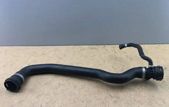 BMW 5 F10 F11 Engine coolant pipe/hose 17127809818 7809818 7809817