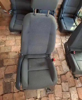 Volkswagen Touran I Seat set 