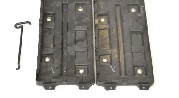 Volkswagen Phaeton Battery box tray 3D0804869