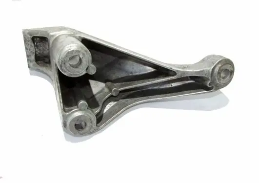 Audi A4 S4 B7 8E 8H Engine mounting bracket 8E0199307S