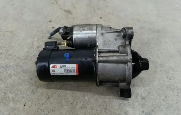 Peugeot 1007 Starter motor 