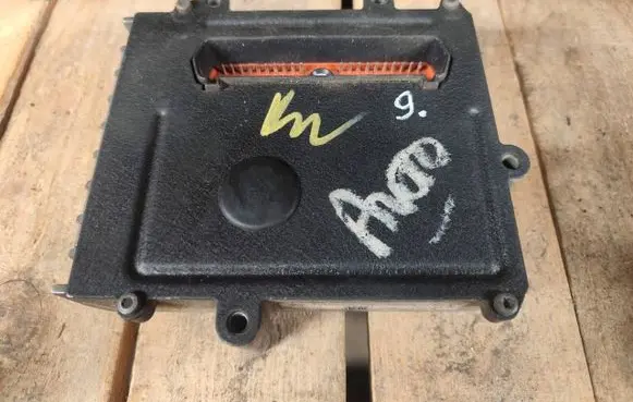 Chrysler Voyager Gearbox control unit/module P04686761AD 04686761AD