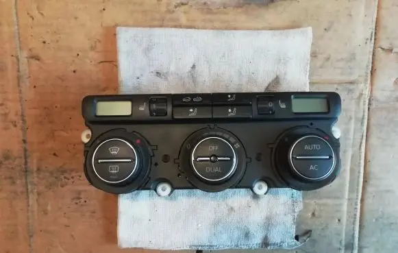 Volkswagen PASSAT B6 Climate control unit 746775-81 TC2LL950514