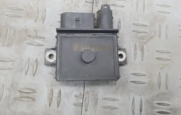 BMW 5 F10 F11 Glow plug pre-heat relay 859172401 0006744987
