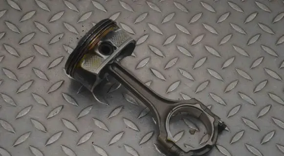 Jeep Wrangler Piston 