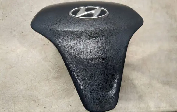 Hyundai ix20 Steering wheel airbag 6183856 0080p1108002