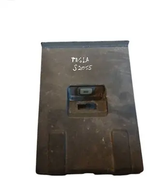 Tesla Model S Tailgate opening switch 100896900B