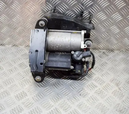 Jaguar XJ X40 Air suspension compressor/pump 2W933B484AH