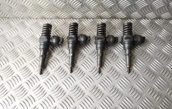 Volkswagen Sharan Fuel injectors set 038130073AK 0414720038