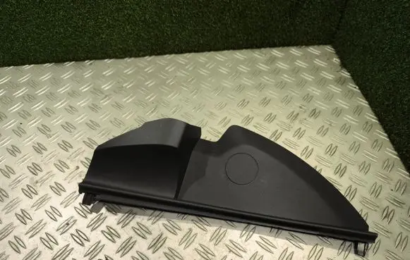 Renault Trafic III (X82) Dashboard side end trim 93868017 689211920R 93452502