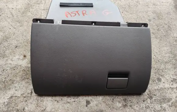 Opel Astra G Glove box 90561334