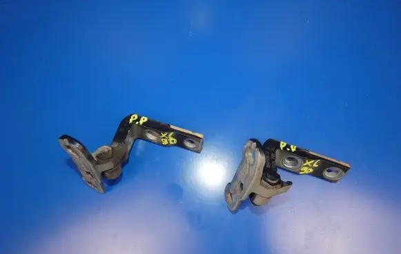 Volvo XC90 Front door hinge set 