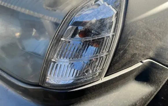 Nissan X-Trail T30 Front indicator light 
