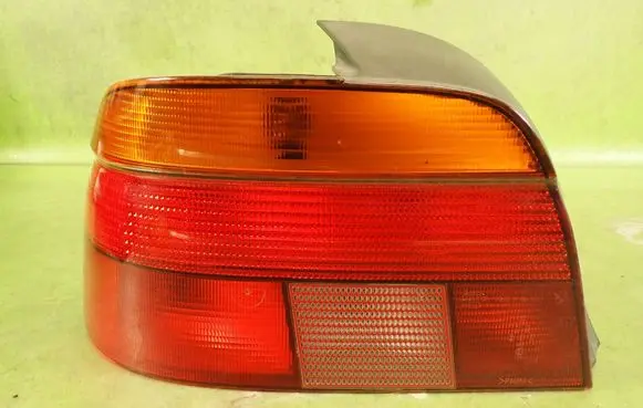 BMW 5 E39 Rear/tail lights 8358031