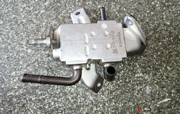 Toyota Yaris EGR valve cooler 2205000020