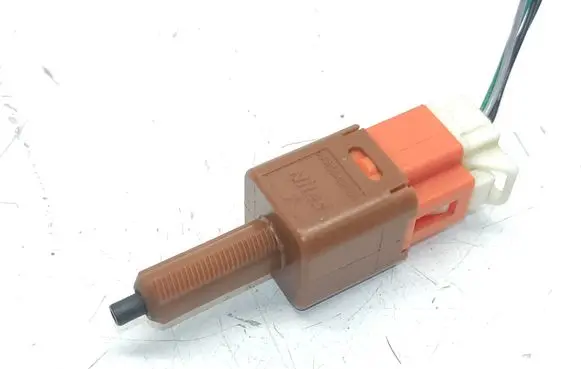 Nissan Qashqai Brake pedal sensor switch 25320BR00A