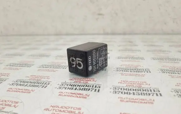 Seat Alhambra (Mk1) Other relay 701955200