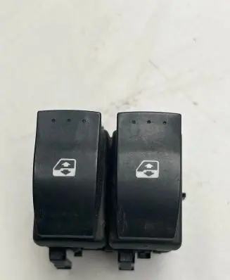 Renault Laguna II Electric window control switch 2650302