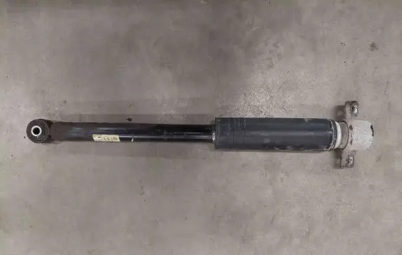 Chevrolet Cruze Rear shock absorber/damper 13332640