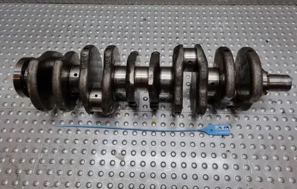 Volkswagen Polo IV 9N3 Crankshaft 069B