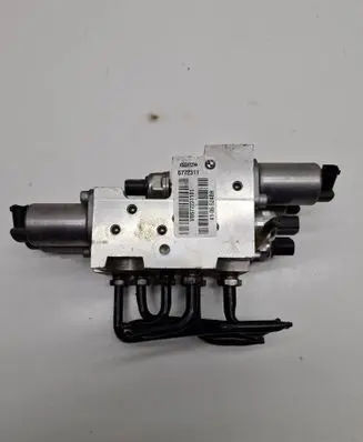BMW X5 E70 Active stabilizer control unit 6772311